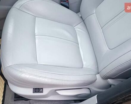 Бежевый Пежо 3008, объемом двигателя 2 л и пробегом 227 тыс. км за 9400 $, фото 32 на Automoto.ua