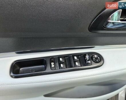 Бежевий Пежо 3008, об'ємом двигуна 2 л та пробігом 227 тис. км за 8900 $, фото 29 на Automoto.ua