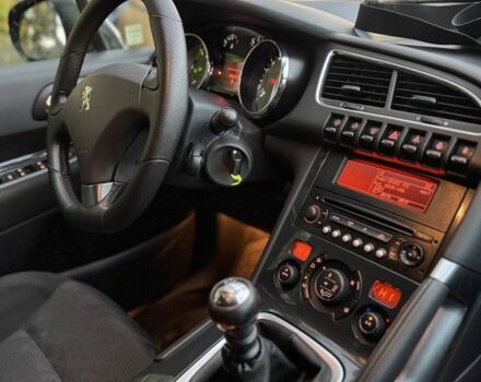 Бежевый Пежо 3008, объемом двигателя 1.6 л и пробегом 236 тыс. км за 7450 $, фото 5 на Automoto.ua