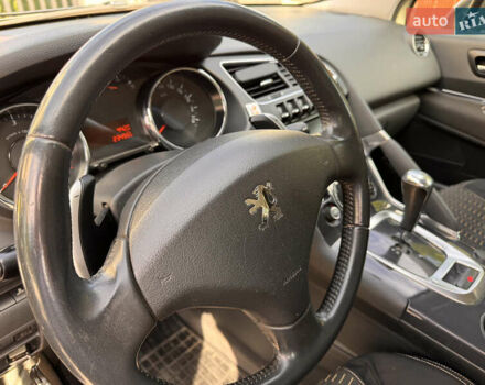 Бежевий Пежо 3008, об'ємом двигуна 1.6 л та пробігом 238 тис. км за 10000 $, фото 6 на Automoto.ua