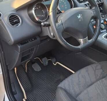 Бежевий Пежо 3008, об'ємом двигуна 1.6 л та пробігом 195 тис. км за 9150 $, фото 10 на Automoto.ua