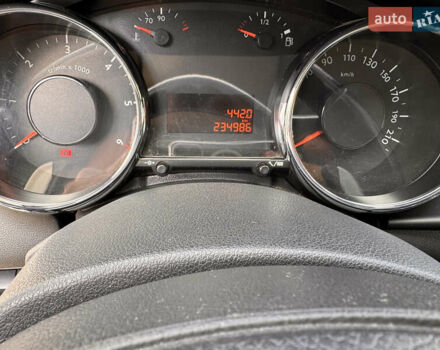 Бежевий Пежо 3008, об'ємом двигуна 1.6 л та пробігом 238 тис. км за 10000 $, фото 8 на Automoto.ua