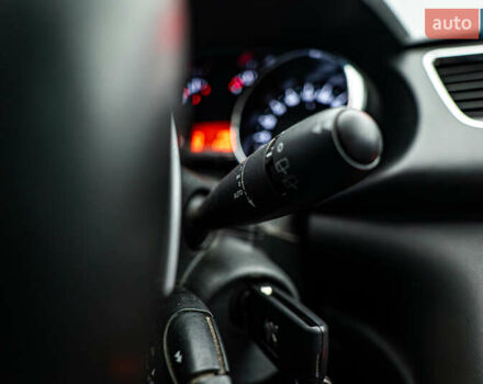 Бежевый Пежо 3008, объемом двигателя 1.6 л и пробегом 144 тыс. км за 10789 $, фото 15 на Automoto.ua