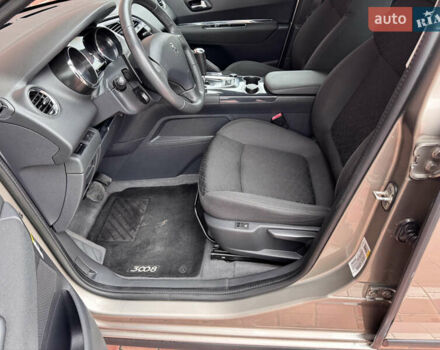 Бежевый Пежо 3008, объемом двигателя 1.6 л и пробегом 122 тыс. км за 10900 $, фото 53 на Automoto.ua