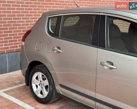 Бежевый Пежо 3008, объемом двигателя 1.6 л и пробегом 122 тыс. км за 10900 $, фото 18 на Automoto.ua