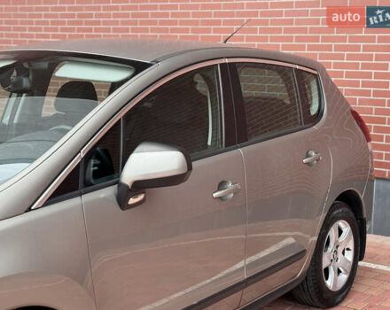 Бежевый Пежо 3008, объемом двигателя 1.6 л и пробегом 122 тыс. км за 10900 $, фото 14 на Automoto.ua