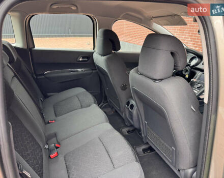 Бежевый Пежо 3008, объемом двигателя 1.6 л и пробегом 122 тыс. км за 10900 $, фото 54 на Automoto.ua