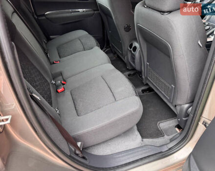 Бежевый Пежо 3008, объемом двигателя 1.6 л и пробегом 122 тыс. км за 10900 $, фото 39 на Automoto.ua