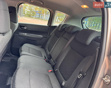 Бежевый Пежо 3008, объемом двигателя 1.6 л и пробегом 122 тыс. км за 10900 $, фото 50 на Automoto.ua