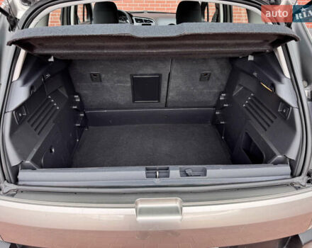 Бежевый Пежо 3008, объемом двигателя 1.6 л и пробегом 122 тыс. км за 10900 $, фото 42 на Automoto.ua