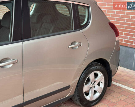 Бежевый Пежо 3008, объемом двигателя 1.6 л и пробегом 122 тыс. км за 10900 $, фото 20 на Automoto.ua