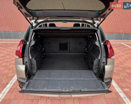 Бежевый Пежо 3008, объемом двигателя 1.6 л и пробегом 122 тыс. км за 10900 $, фото 41 на Automoto.ua