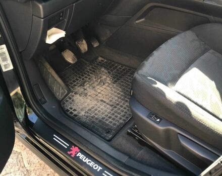 Чорний Пежо 3008, об'ємом двигуна 1.6 л та пробігом 217 тис. км за 6650 $, фото 11 на Automoto.ua