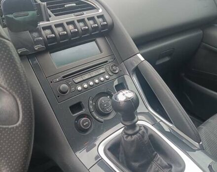 Чорний Пежо 3008, об'ємом двигуна 1.6 л та пробігом 137 тис. км за 7500 $, фото 2 на Automoto.ua