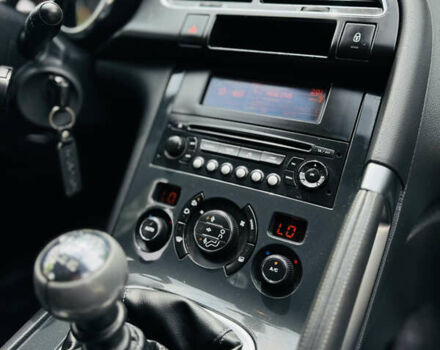 Черный Пежо 3008, объемом двигателя 1.6 л и пробегом 252 тыс. км за 8200 $, фото 19 на Automoto.ua