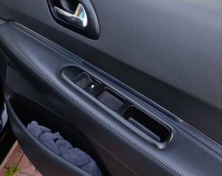 Черный Пежо 3008, объемом двигателя 2 л и пробегом 260 тыс. км за 10900 $, фото 26 на Automoto.ua