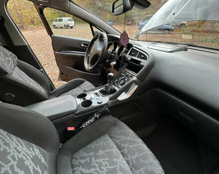 Пежо 3008 2010 в Львове на Automoto.ua Черный Пежо 3008, объемом двигателя 1.6 л и пробегом 206 тыс. км за 7700 $, фото 46 на Automoto.ua