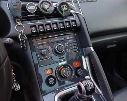 Черный Пежо 3008, объемом двигателя 2 л и пробегом 260 тыс. км за 10900 $, фото 25 на Automoto.ua