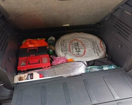 Черный Пежо 3008, объемом двигателя 2 л и пробегом 260 тыс. км за 10900 $, фото 4 на Automoto.ua