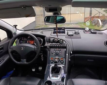 Черный Пежо 3008, объемом двигателя 2 л и пробегом 260 тыс. км за 10900 $, фото 12 на Automoto.ua