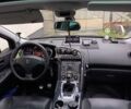 Черный Пежо 3008, объемом двигателя 2 л и пробегом 260 тыс. км за 10900 $, фото 12 на Automoto.ua