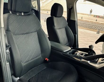 Черный Пежо 3008, объемом двигателя 1.6 л и пробегом 118 тыс. км за 5900 $, фото 7 на Automoto.ua