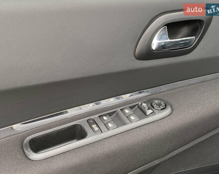 Черный Пежо 3008, объемом двигателя 1.6 л и пробегом 262 тыс. км за 8999 $, фото 20 на Automoto.ua