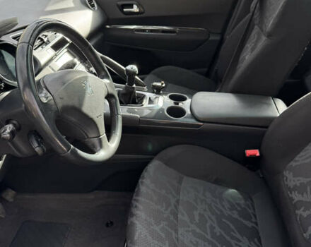 Черный Пежо 3008, объемом двигателя 1.6 л и пробегом 180 тыс. км за 7500 $, фото 7 на Automoto.ua