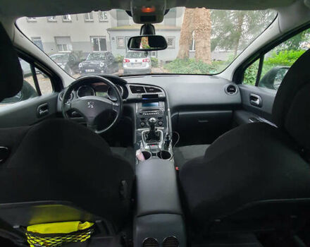 Черный Пежо 3008, объемом двигателя 1.6 л и пробегом 178 тыс. км за 7300 $, фото 4 на Automoto.ua