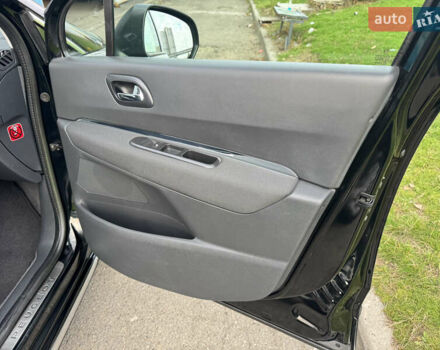 Черный Пежо 3008, объемом двигателя 1.6 л и пробегом 144 тыс. км за 9950 $, фото 26 на Automoto.ua