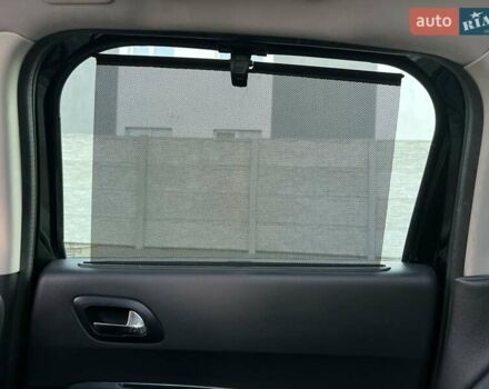 Чорний Пежо 3008, об'ємом двигуна 2 л та пробігом 268 тис. км за 10573 $, фото 50 на Automoto.ua