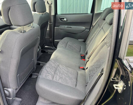 Черный Пежо 3008, объемом двигателя 1.6 л и пробегом 144 тыс. км за 9950 $, фото 11 на Automoto.ua