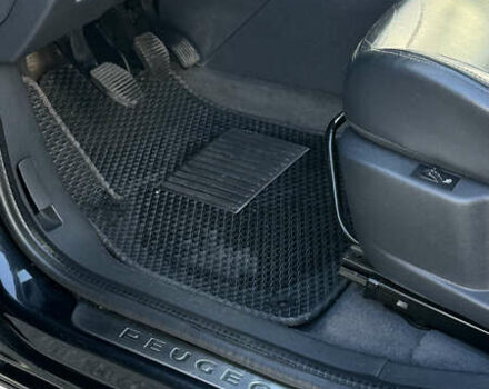 Черный Пежо 3008, объемом двигателя 2 л и пробегом 235 тыс. км за 10400 $, фото 24 на Automoto.ua