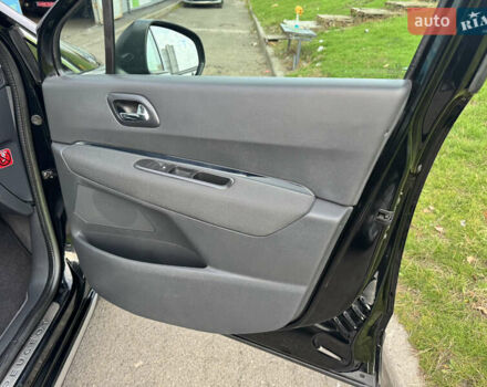 Черный Пежо 3008, объемом двигателя 1.6 л и пробегом 144 тыс. км за 9950 $, фото 51 на Automoto.ua