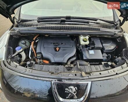 Черный Пежо 3008, объемом двигателя 2 л и пробегом 175 тыс. км за 10700 $, фото 9 на Automoto.ua