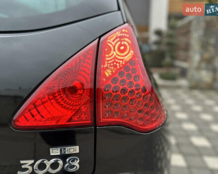 Черный Пежо 3008, объемом двигателя 1.6 л и пробегом 222 тыс. км за 9950 $, фото 76 на Automoto.ua