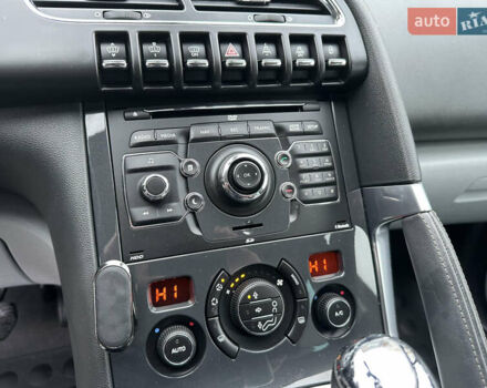 Черный Пежо 3008, объемом двигателя 1.6 л и пробегом 222 тыс. км за 9950 $, фото 108 на Automoto.ua