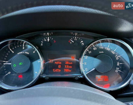 Чорний Пежо 3008, об'ємом двигуна 1.6 л та пробігом 247 тис. км за 9700 $, фото 43 на Automoto.ua