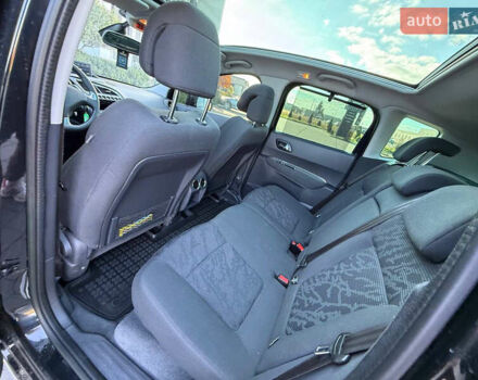 Чорний Пежо 3008, об'ємом двигуна 1.6 л та пробігом 247 тис. км за 9700 $, фото 36 на Automoto.ua