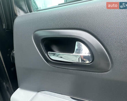 Черный Пежо 3008, объемом двигателя 1.6 л и пробегом 222 тыс. км за 9950 $, фото 140 на Automoto.ua