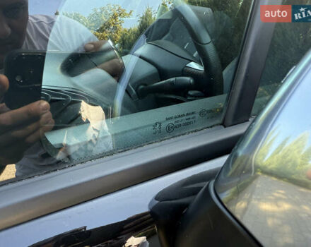 Чорний Пежо 3008, об'ємом двигуна 1.6 л та пробігом 100 тис. км за 12000 $, фото 69 на Automoto.ua
