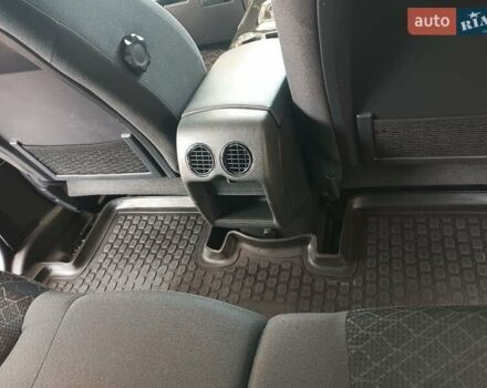 Черный Пежо 3008, объемом двигателя 1.6 л и пробегом 190 тыс. км за 10400 $, фото 21 на Automoto.ua