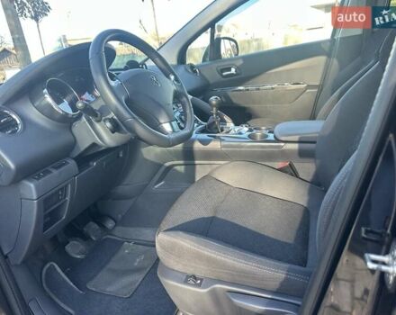 Чорний Пежо 3008, об'ємом двигуна 1.6 л та пробігом 151 тис. км за 9999 $, фото 14 на Automoto.ua