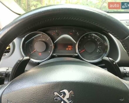 Черный Пежо 3008, объемом двигателя 1.6 л и пробегом 190 тыс. км за 10400 $, фото 26 на Automoto.ua