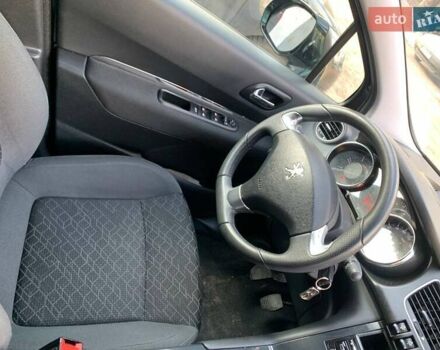 Черный Пежо 3008, объемом двигателя 1.56 л и пробегом 68 тыс. км за 11100 $, фото 8 на Automoto.ua