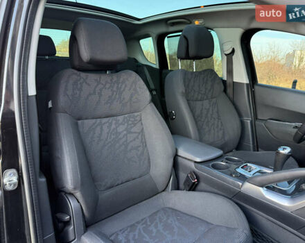 Черный Пежо 3008, объемом двигателя 1.6 л и пробегом 247 тыс. км за 9900 $, фото 22 на Automoto.ua