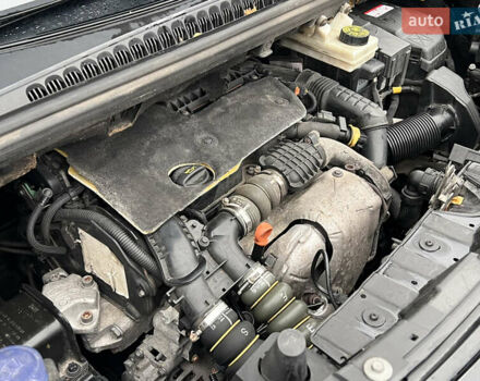 Чорний Пежо 3008, об'ємом двигуна 1.6 л та пробігом 249 тис. км за 12900 $, фото 47 на Automoto.ua