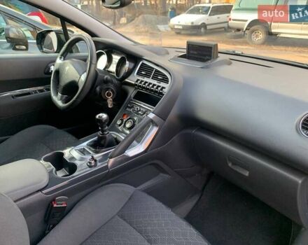 Черный Пежо 3008, объемом двигателя 1.56 л и пробегом 68 тыс. км за 11100 $, фото 9 на Automoto.ua