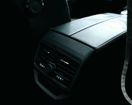 Черный Пежо 3008, объемом двигателя 2 л и пробегом 240 тыс. км за 18800 $, фото 30 на Automoto.ua