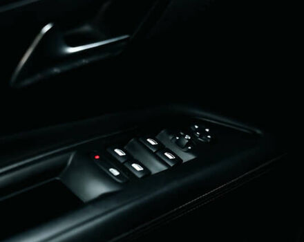 Черный Пежо 3008, объемом двигателя 2 л и пробегом 240 тыс. км за 18800 $, фото 26 на Automoto.ua